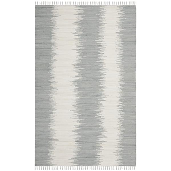 Safavieh Montauk 8-ft x 5-ft Grey Area Rug