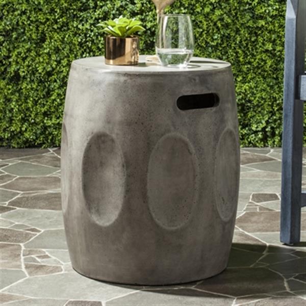 Safavieh Vesta 17.7-in Grey/Off-White Concrete Outdoor Accent Table