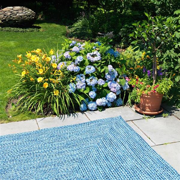 Colonial Mills Catalina 4-ft x 6-ft Blue Wave Area Rug