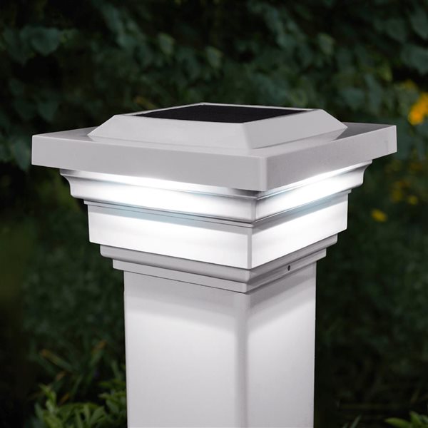 Capuchon de poteau solaire Regal, PVC, blanc, 4 po x 4 po