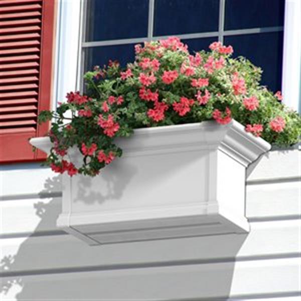 Mayne Yorkshire 2-ft White Window Box,