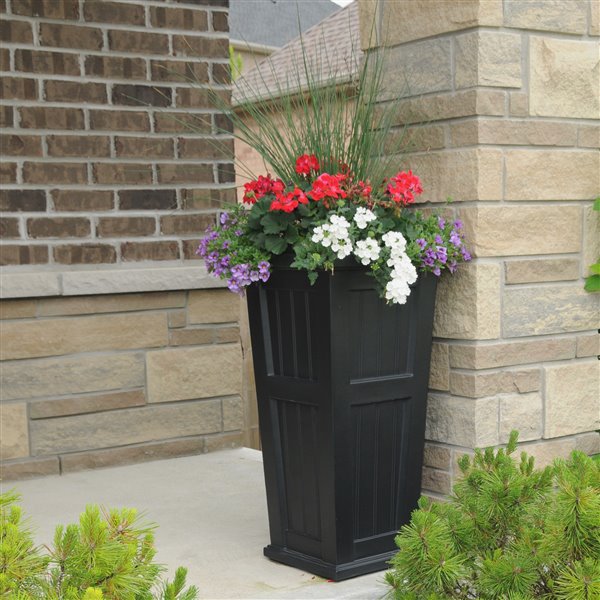 Mayne Cape Cod 32-in Tall Black Planter 4843-B | RONA