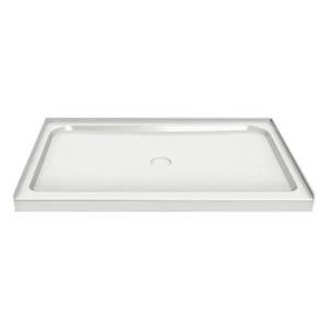 Base de douche en alcôve MAAX blanche de 48 po x 32 po x 3 po avec drain central