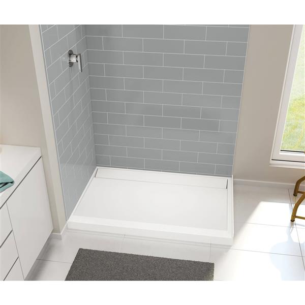 MAAX Distinct 48-In x 32-In White Configurable Shower Base