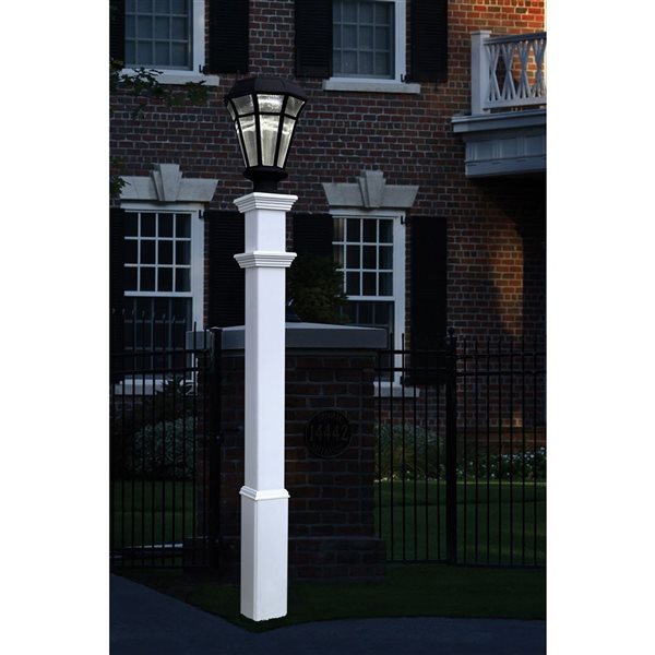 Vita Sturbridge Lamp Post