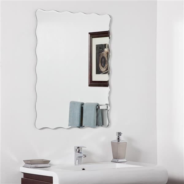 Decor Wonderland Angelina 23.6-in Rectangular Mirror