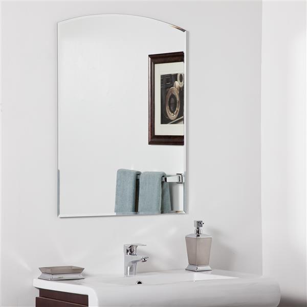 Decor Wonderland Katherine 23.6-in Arch Mirror