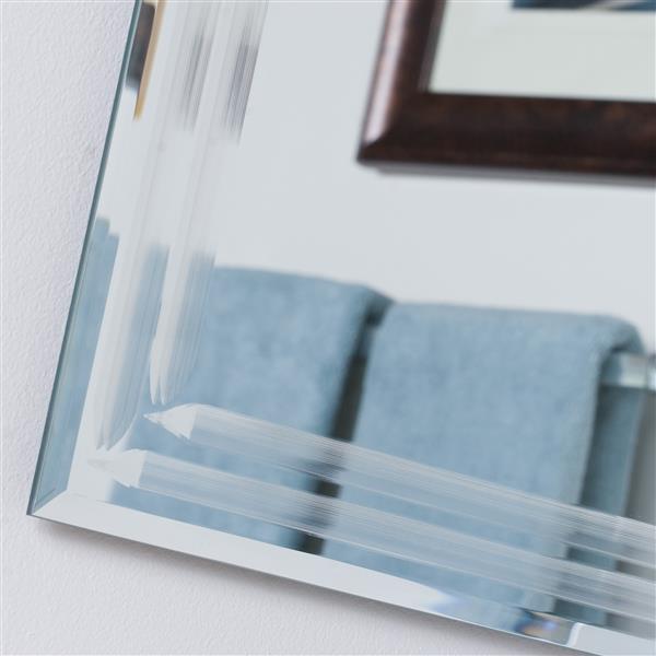 Decor Wonderland Frameless 23.6-in x 31.5-in Bevelled Mirror SSM1102 RONA