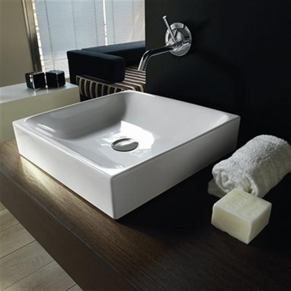 WS Bath Collections Kerasan 17.7-in x 17.7-in White Square Bathroom Sink