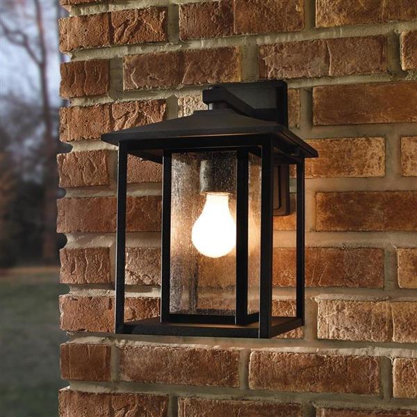 Generation Lighting Hunnington 11-in H Black Outdoor Wall Light