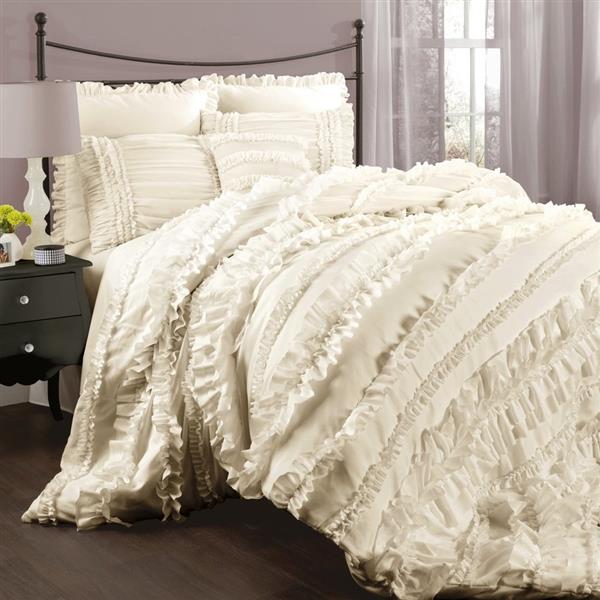 Lush Decor Belle 4-Piece Ivory King Comforter Set