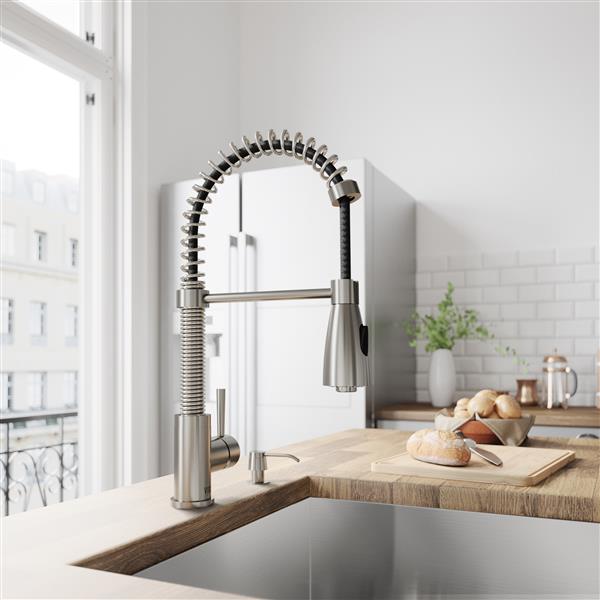 Brant Pull-Down Spray Kitchen Faucet