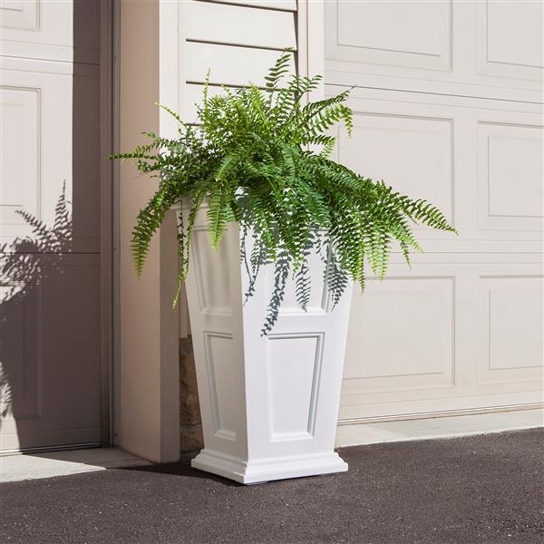 Mayne Fairfield Tall Planter - 28-in - Plastic - White 5829-W | RONA