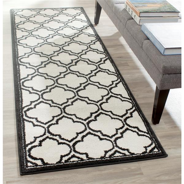 Safavieh Amherst Geometric Rug - 2-ft x 7-ft - Ivory