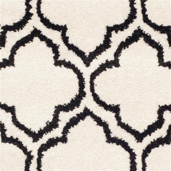 Safavieh Amherst Geometric Rug - 2-ft x 7-ft - Ivory