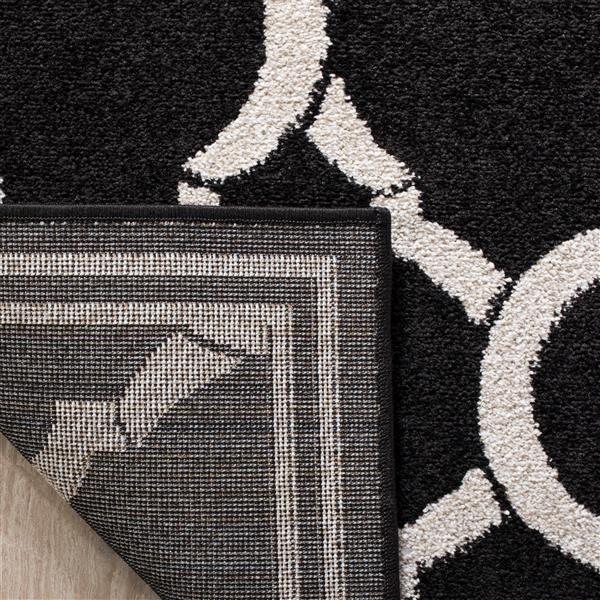 Safavieh Amherst Trellis Rug - 2-ft x 7-ft - Black