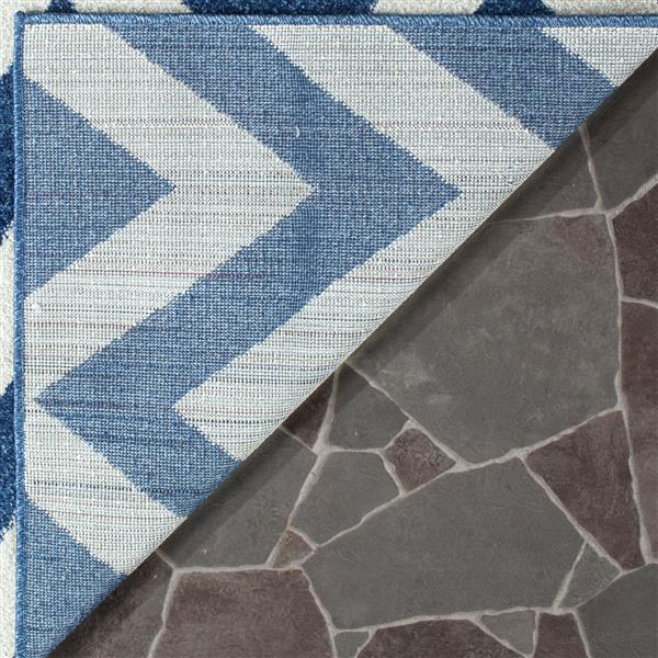 Safavieh Amherst Chevron Rug - 4-ft x 6-ft - Navy/Beige