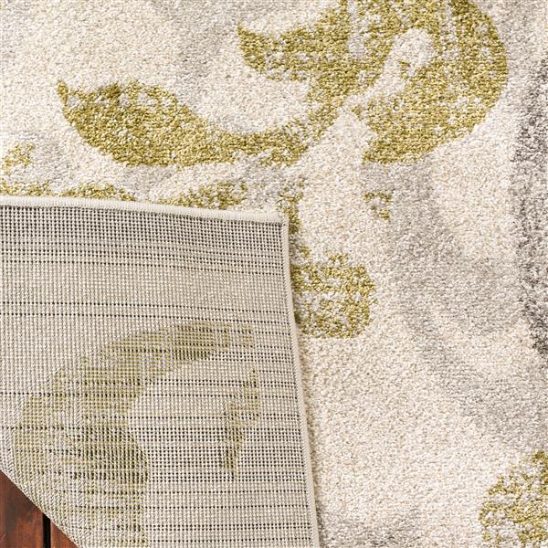 Safavieh Amherst Floral Rug - 4-ft x 6-ft - Ivory/Light Gray