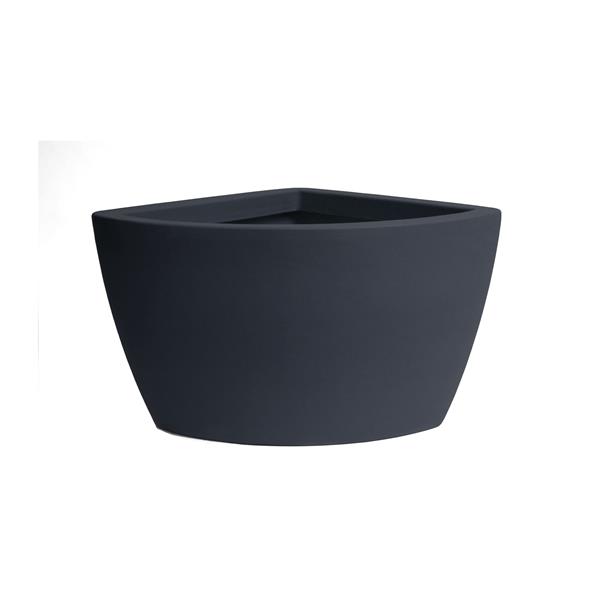 Hampton Corner Planter and Pond - 35 Gallon - Charcoalstone