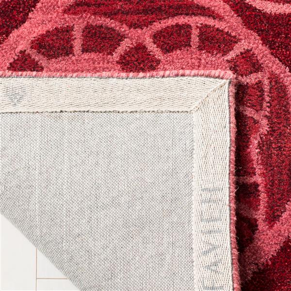Safavieh Wyndham Rug - 8-ft x 10-ft - Wool - Red