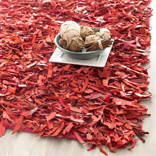 Safavieh Leather Shag Rug - 8-ft x 10-ft - Leather - Red