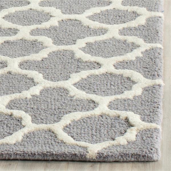 Safavieh Cambridge Trellis Rug - 2.5-ft x 8-ft - Wool - Silver