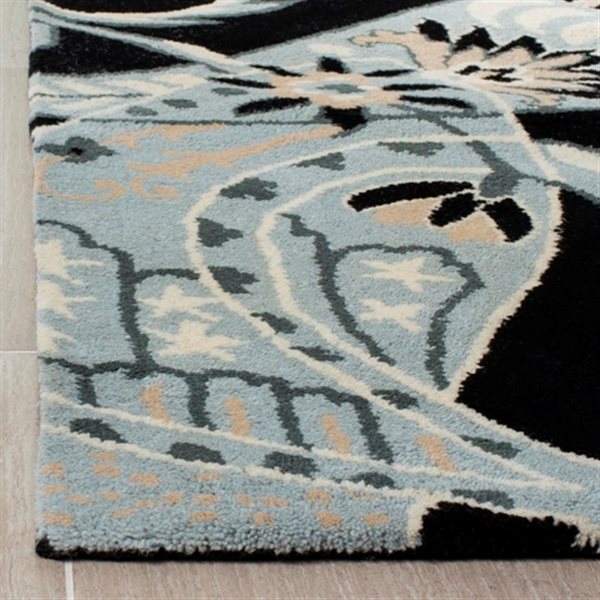 Safavieh Wyndham Rug - 2-ft 5-in x 4-ft - Black