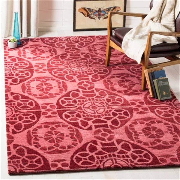 Safavieh Wyndham Rug - 2-ft 5-in x 4-ft- Red