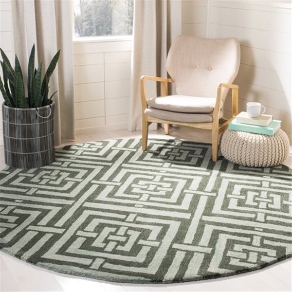 Safavieh Wyndham Round Rug - 7-ft x 7-ft - Sage