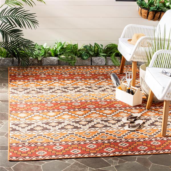 Safavieh Veranda Rug 4' x 5' 6" Red/Chocolate VER09503324 RONA