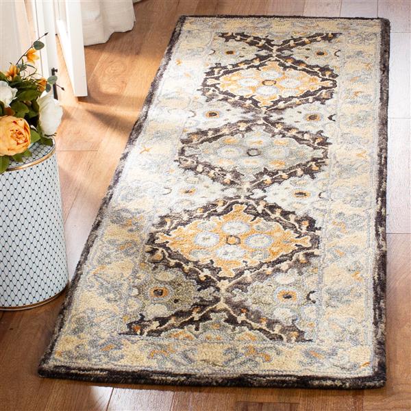 Safavieh Aspen Southwestern Rug - 2.3-ft x 7-ft - Wool - Beige