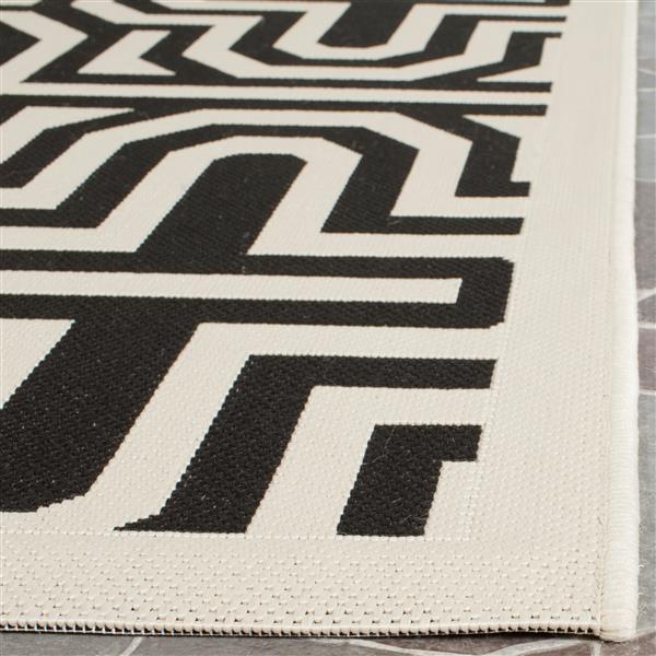 Safavieh Courtyard Geometric Rug - 2.6-ft x 5-ft - Polypropylene - Sand