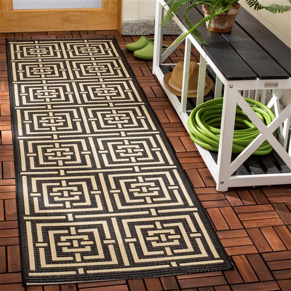 Safavieh Courtyard Rug - 2.3-ft x 8-ft - Polypropylene - Black/Ivory