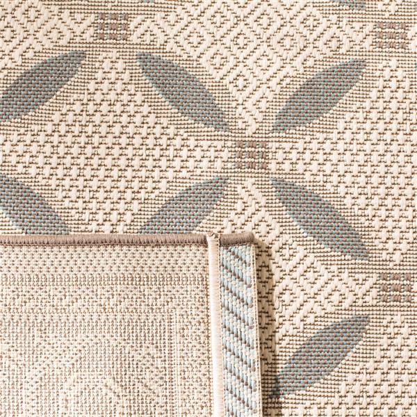 Safavieh Courtyard Rug - 4-ft x 5.6-ft - Polypropylene - Beige