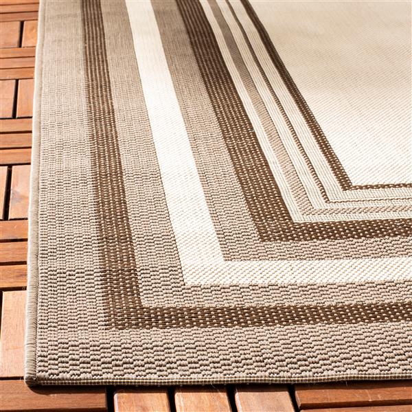 Safavieh Courtyard Rug - 4-ft x 5.6-ft - Polypropylene - Beige