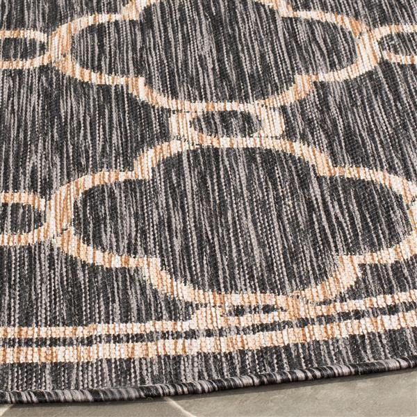 Safavieh Courtyard Rug - 4-ft x 5.6-ft - Polypropylene - Natural/Black