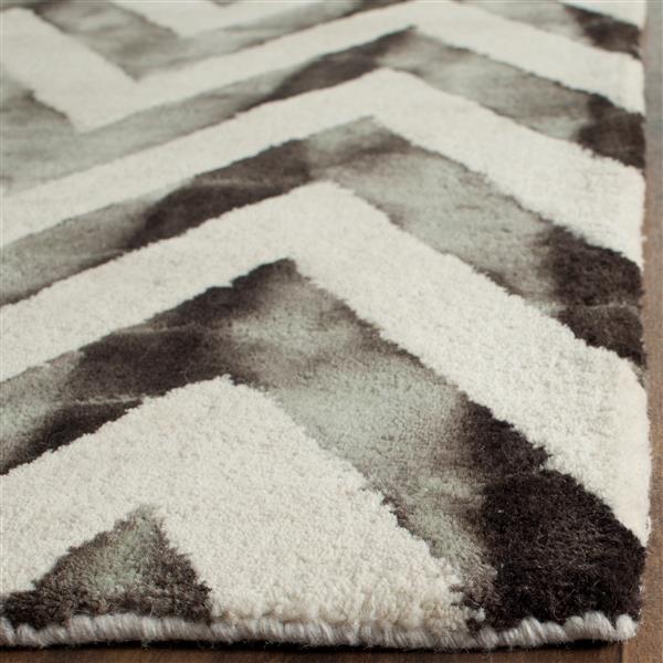 Safavieh Dip Dye Rug - 2.3-ft x 8-ft - Wool - Ivory/Charcoal