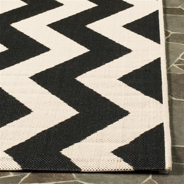 Safavieh Courtyard Rug - 8-ft x 8-ft - Polypropylene - Black/Beige