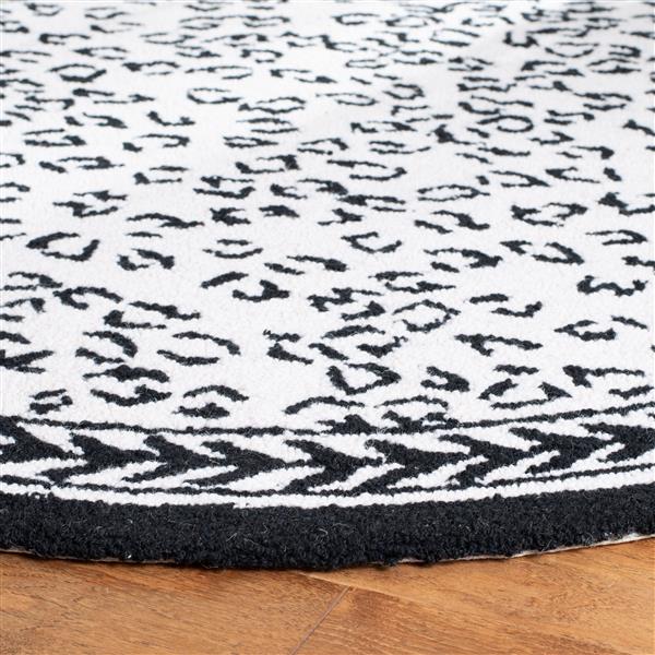 Safavieh Chelsea Print Rug - 2.5-ft x 4-ft - Wool - White/Black