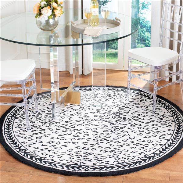 Safavieh Chelsea Print Rug - 4-ft x 4-ft - Wool - White/Black