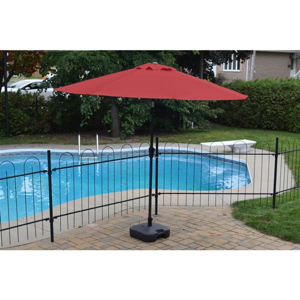 Parasol de patio en tissu octogonal rouge de 8.5 pi par F. Corriveau international