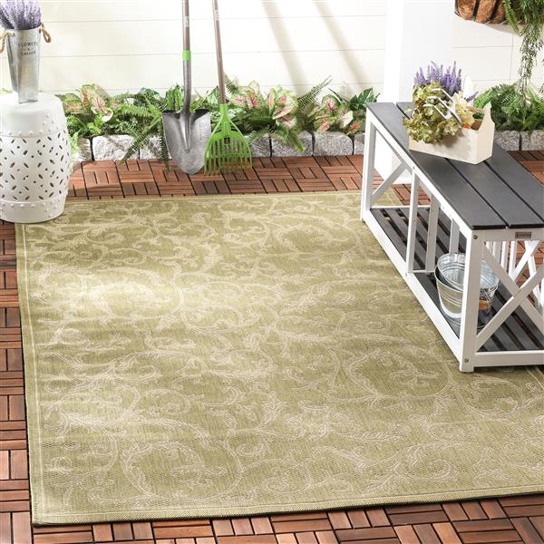 Safavieh Courtyard Floral Rug  - 5-ft 3-in x 7-ft 7-in - Olive/Natural