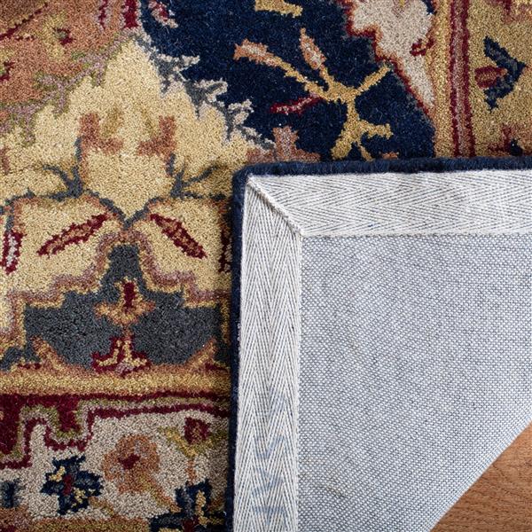 Safavieh Heritage Decorative Rug - 7-ft 6-in x 9-ft 6-in - Multicolour