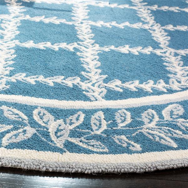 Safavieh Chelsea Round Rug - 4-ft x 4-ft - Navy/Cream