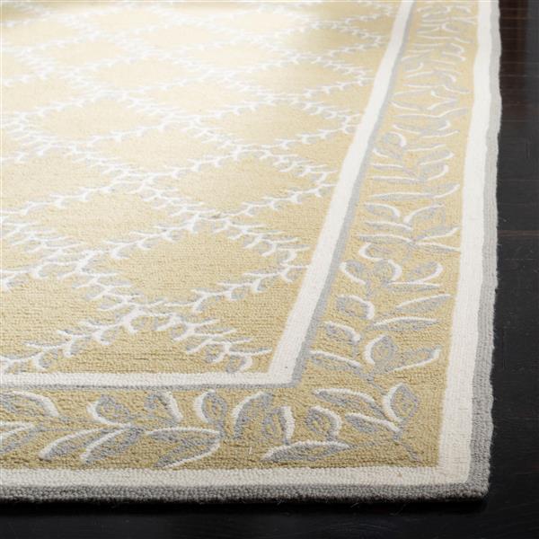 Safavieh Chelsea Decorative Rug - 2-ft 6-in x 6-ft - Yellow/Grey