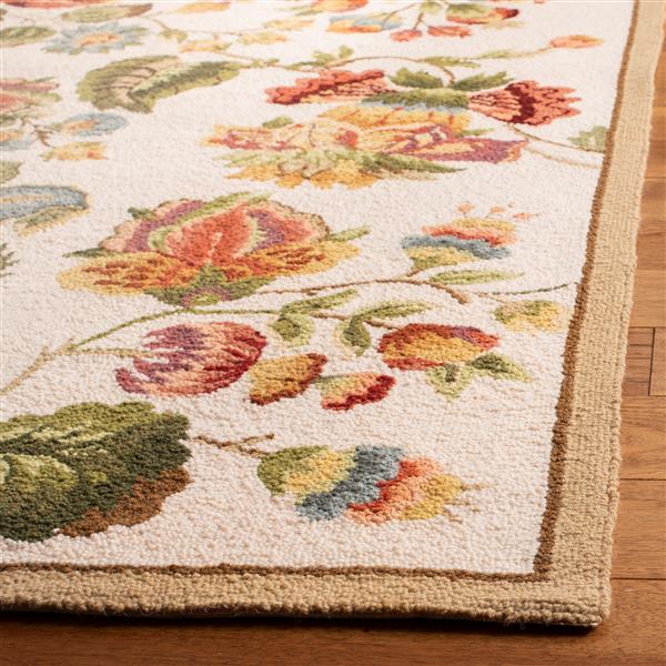 Safavieh Chelsea Decorative Rug - 2-ft 6-in x 8-ft - Ivory