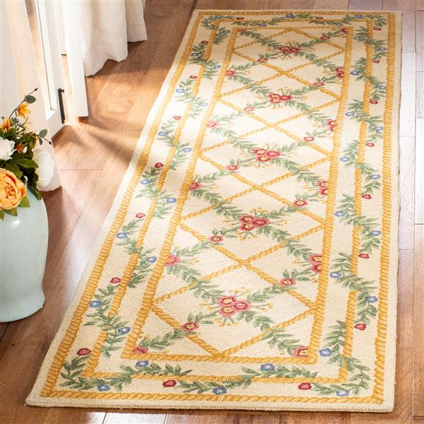 Safavieh Chelsea Decorative Rug - 2-ft 6-in x 6-ft - Ivory