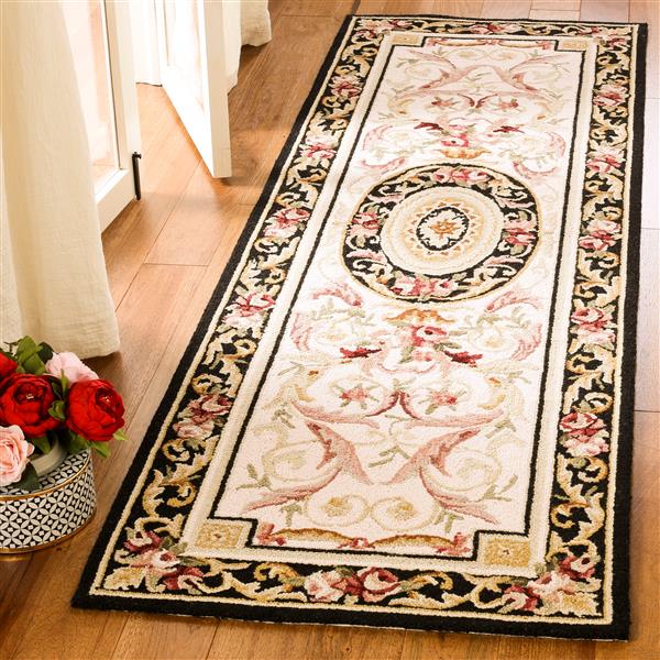 Safavieh Chelsea Decorative Rug - 2-ft 6-in x 6-ft - Ivory/Black
