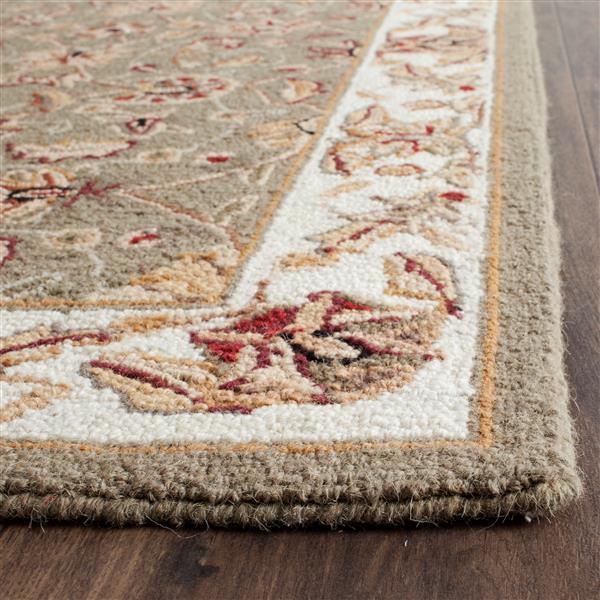 Safavieh Chelsea Decorative Rug - 1-ft 8-in x 2-ft 6-in - Ivory
