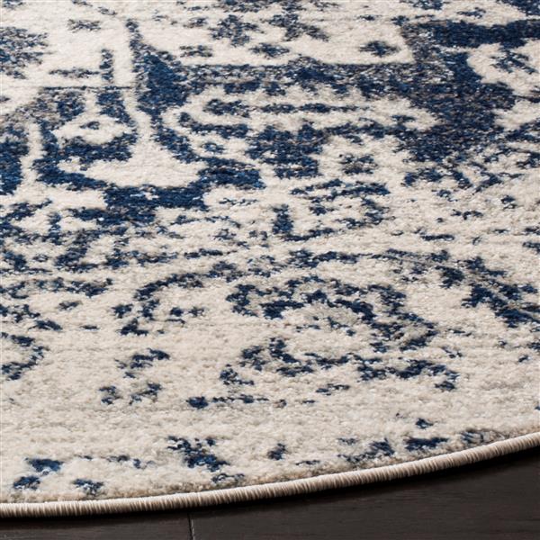 Safavieh Madison Rug - 5-ft x 5-ft - Polyester - Cream/Navy Blue